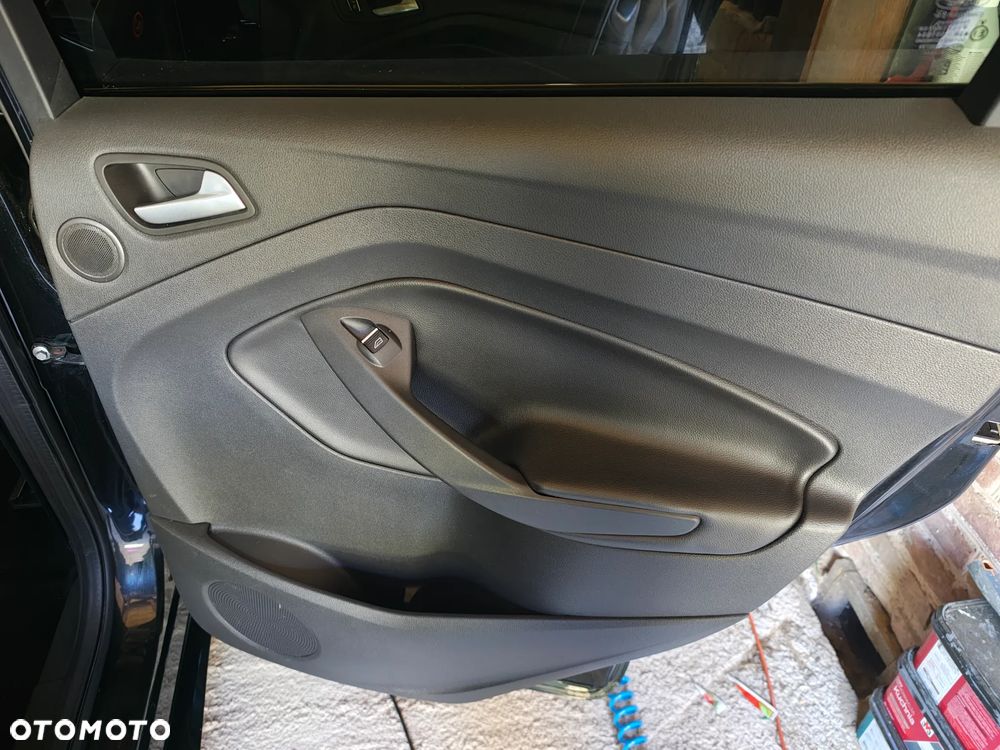 Ford Kuga 2.0 TDCi Individual MPS6 - 21