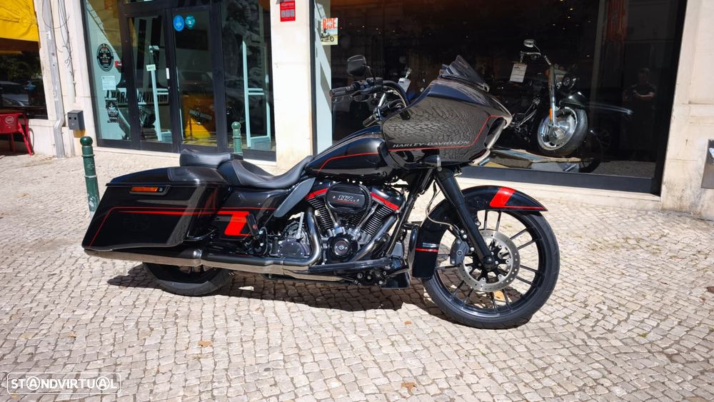 Harley-Davidson Tour CVO Road Glide - 3