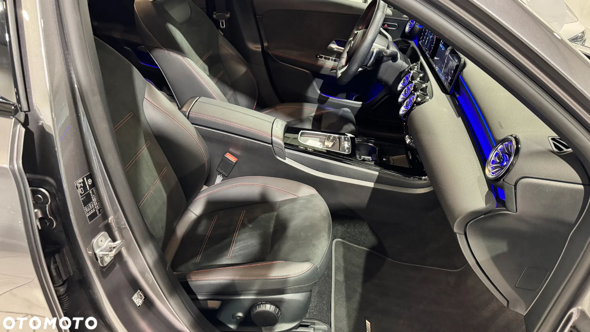 Mercedes-Benz Klasa A 250 e PHEV AMG Line 8G-DCT - 24