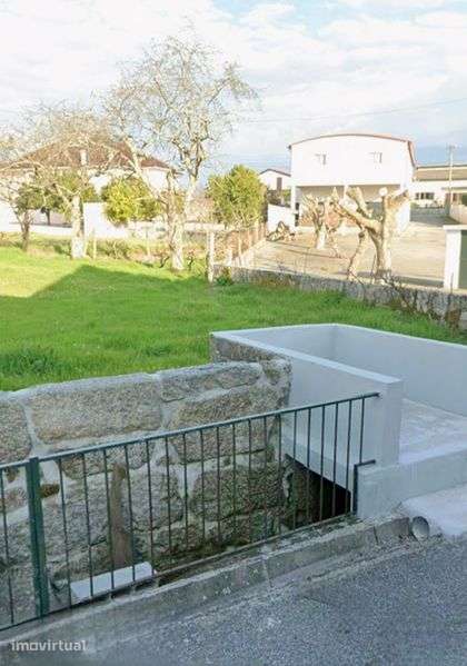 Terreno com licença para construçâo - Grande imagem: 4/10
