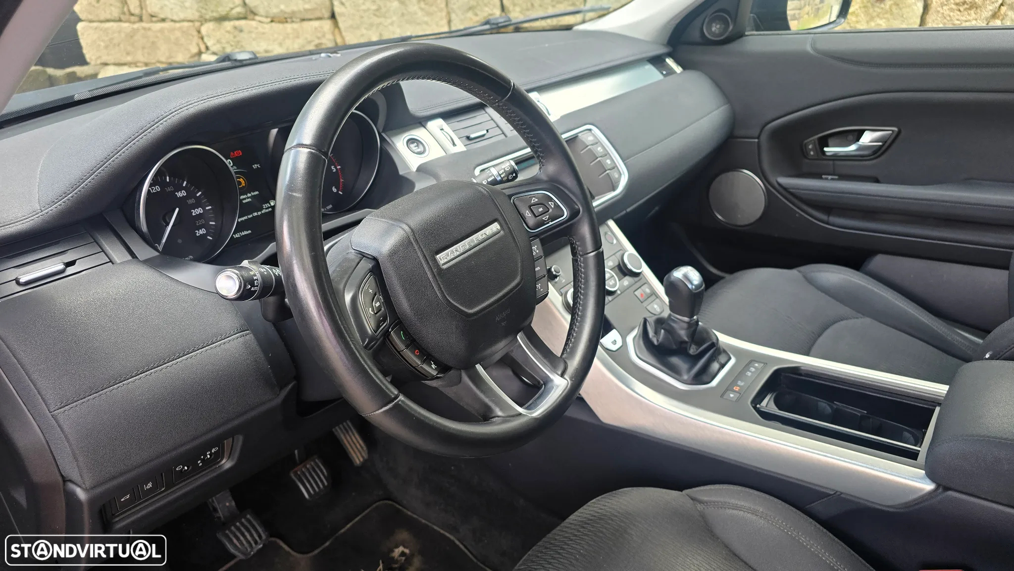 Land Rover Range Rover Evoque 2.0 D150 R-Dynamic - 18