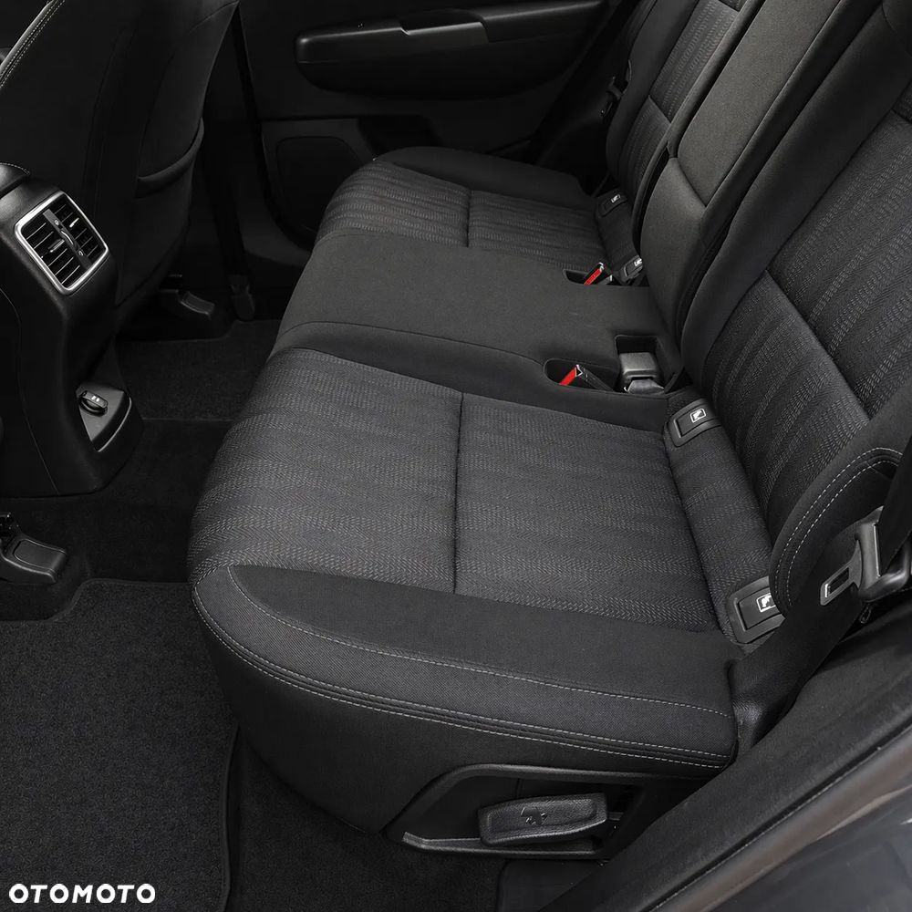 Kia Sportage 1.6 GDI 2WD ISG Dream-Team Edition - 34