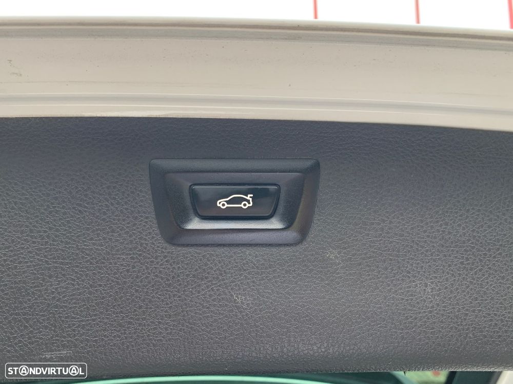 BMW 320 d Auto Pack M - 42