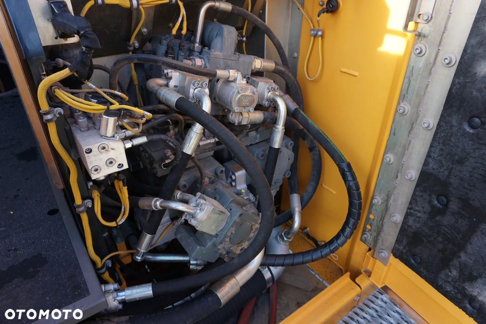 Liebherr R 970 S HD - 18