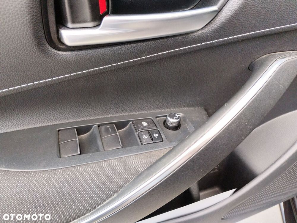 Toyota Corolla 1.8 Hybrid Comfort - 22