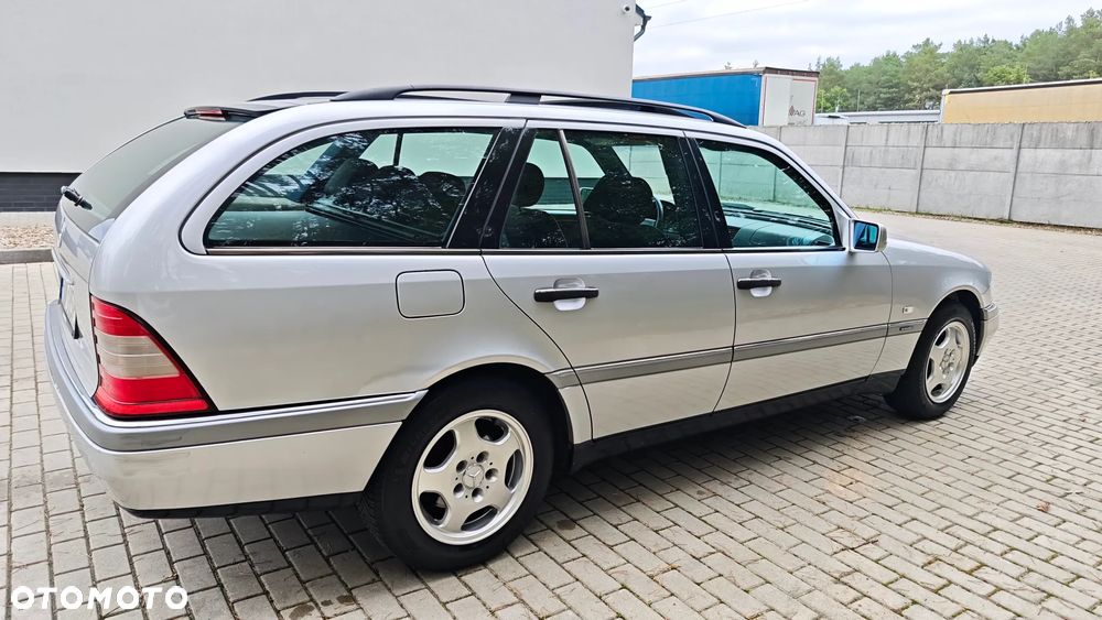 Mercedes-Benz Klasa C 180 T Elegance - 6