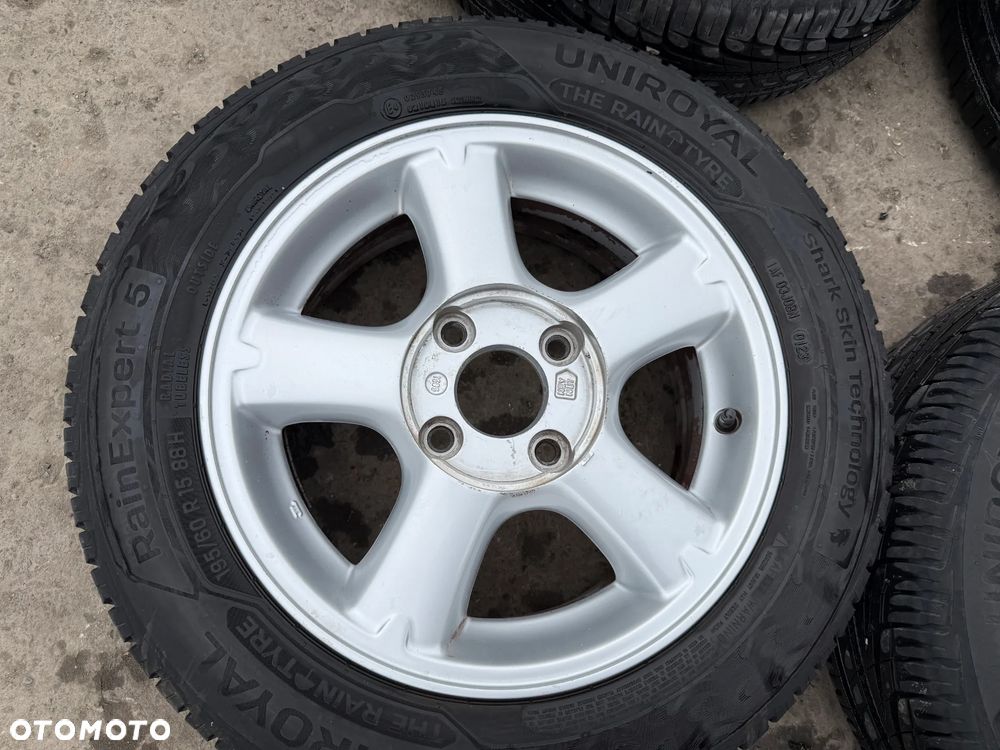 Felgi 15' koła Nissan Almera 4x114,3 15x6J ET45 centr 66,1 OE - 4