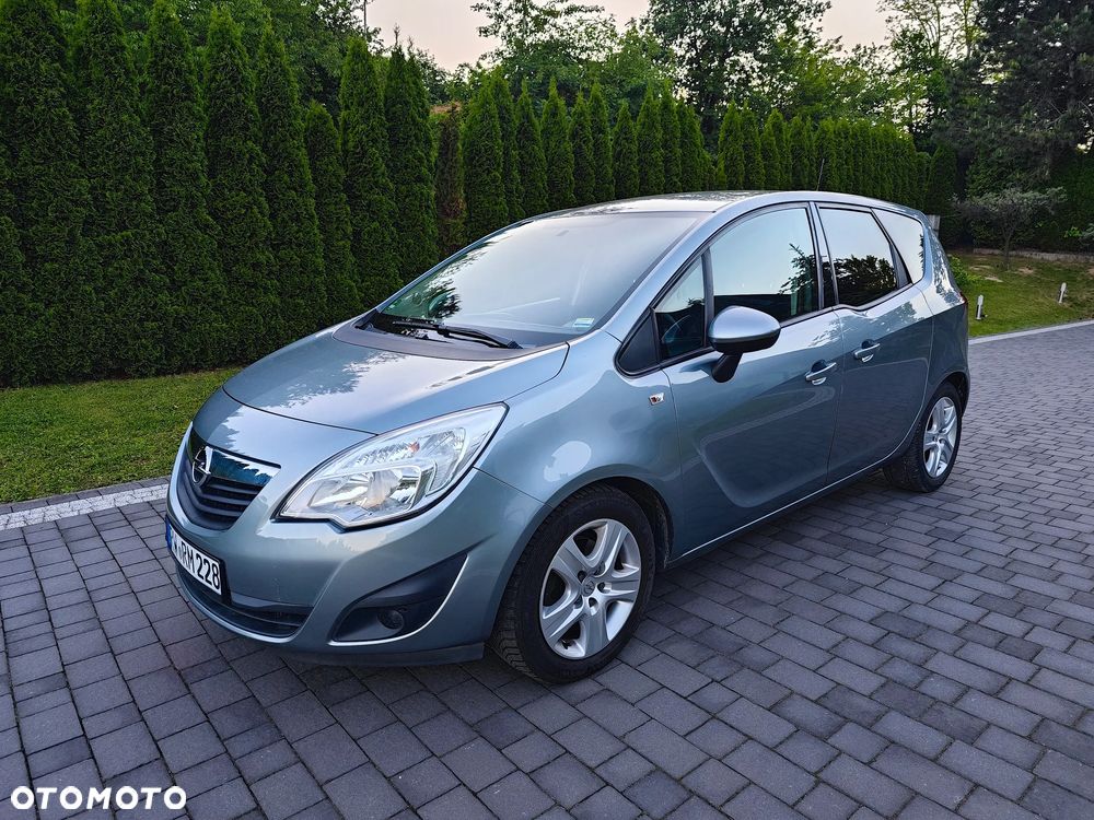 Opel Meriva 1.4 T Essentia - 11