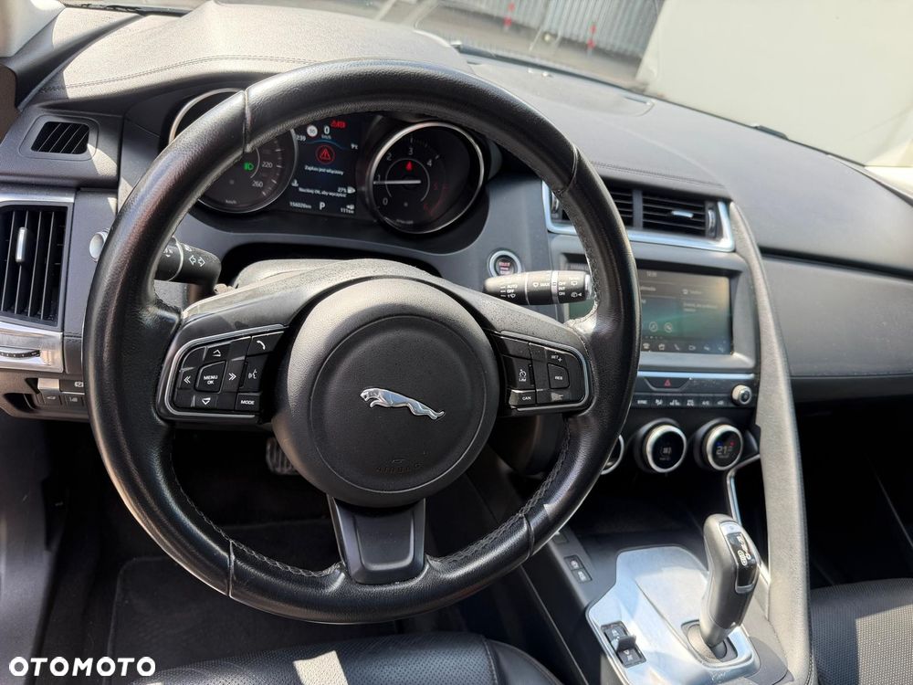 Jaguar E-Pace - 7