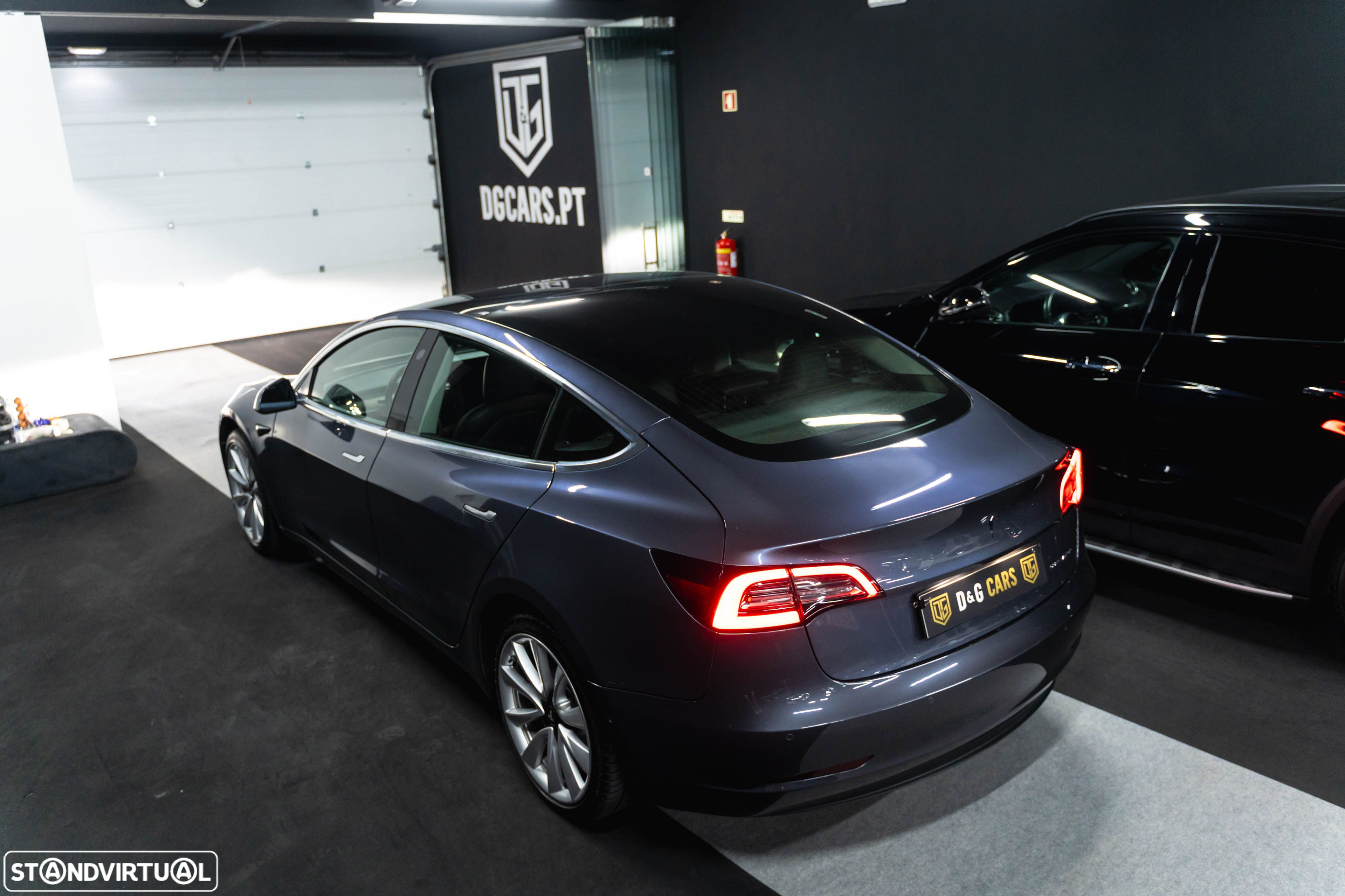 Tesla Model 3 Long-Range Dual Motor AWD - 2