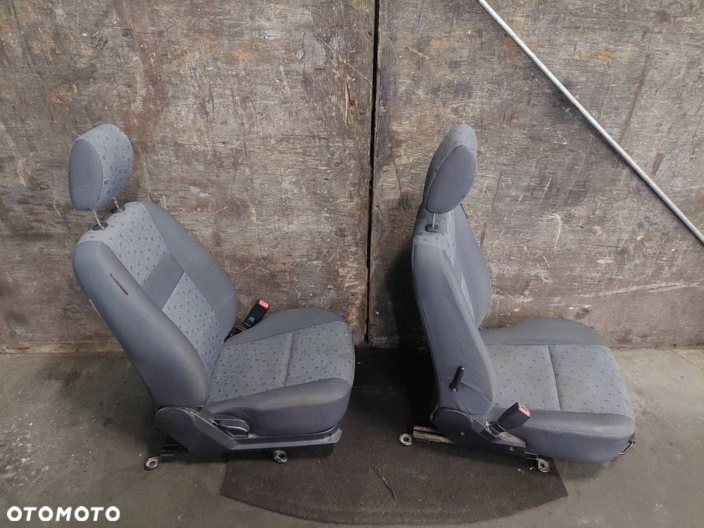 FOTELE KOMPLET LEWY PRAWY KANAPA TYŁ HYUNDAI GETZ I HB 5D - 4