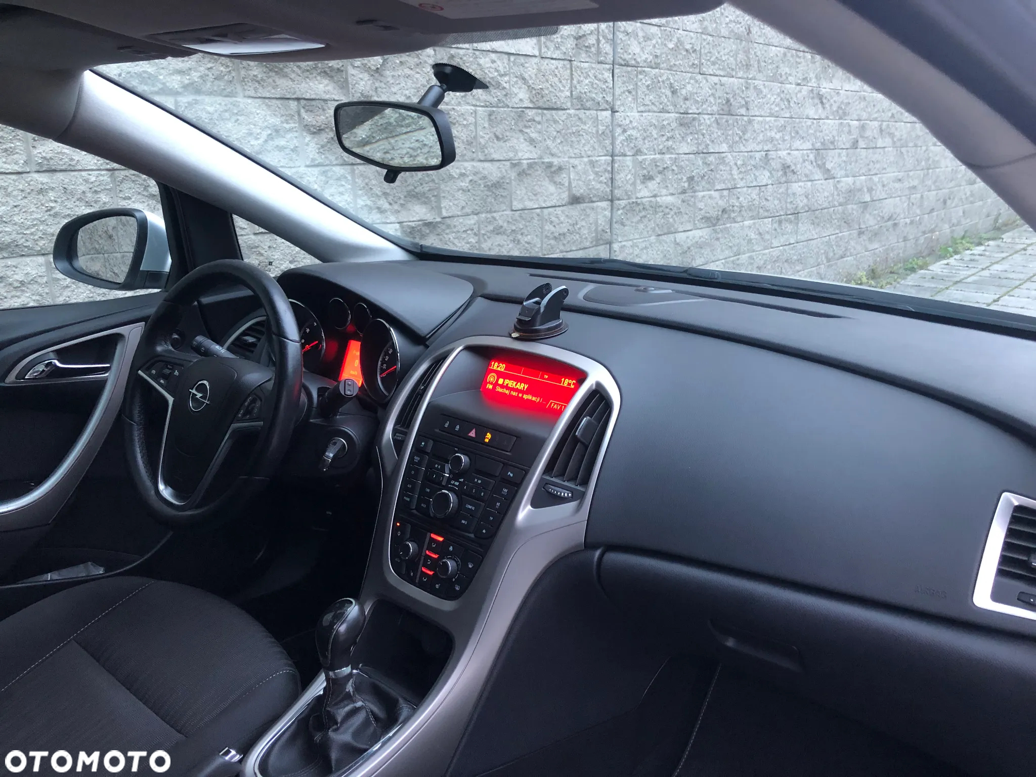 Opel Astra 1.4 Turbo Design Edition - 22