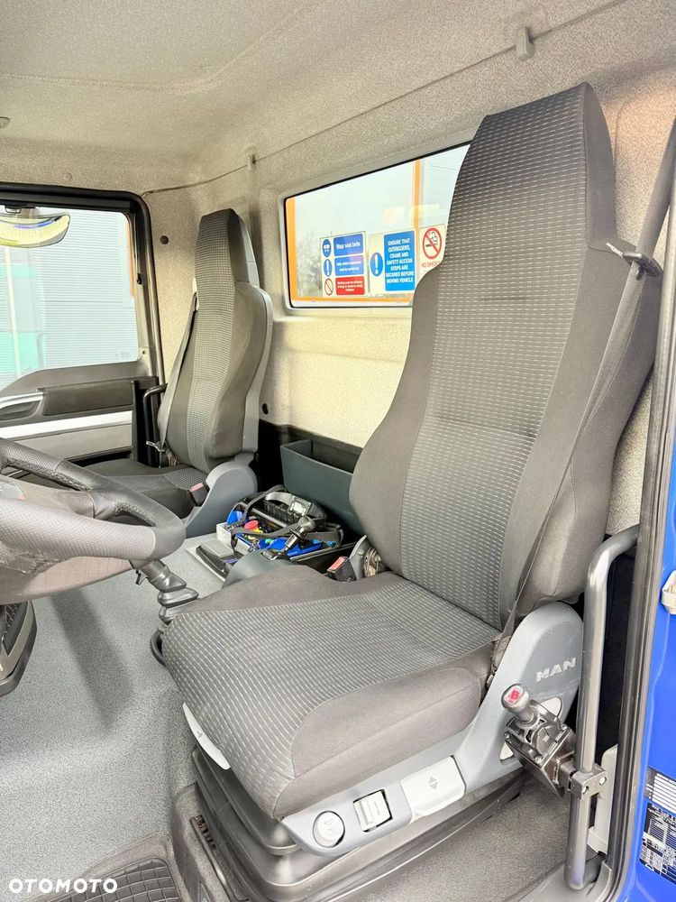 MAN MAN TGM TGL TGS 18.250 // E6 // wywrotka + HDS HMF z pilotem // 4x2 // budowlanka // kiper wywrot żuraw dzwig kran Crane - 35