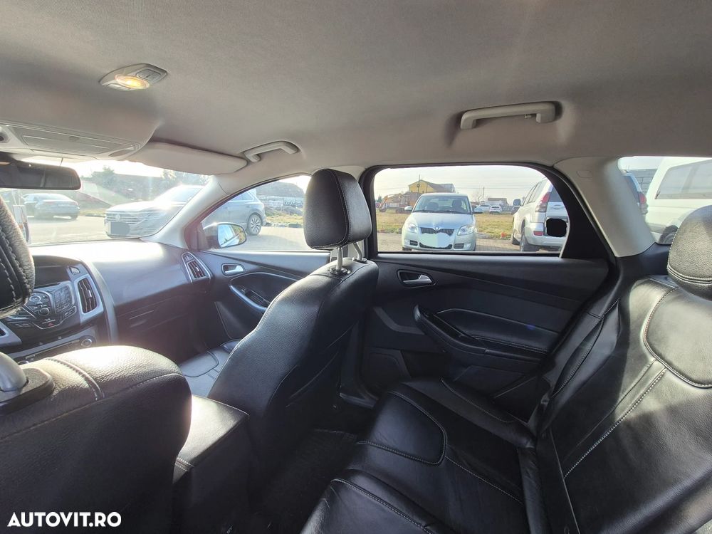 Ford Focus 1.6 TDCI ECOnetic 88g Start-Stopp-System Titanium - 10