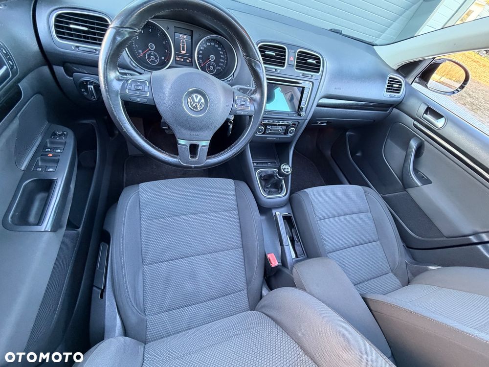 Volkswagen Golf - 11