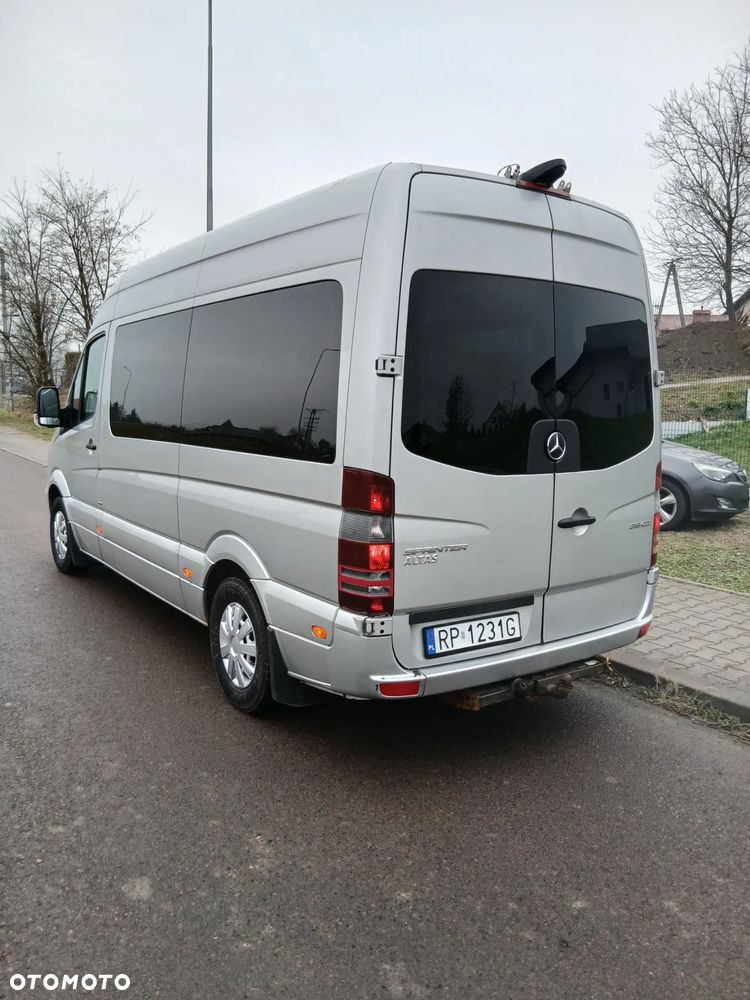 Mercedes-Benz Sprinter - 4