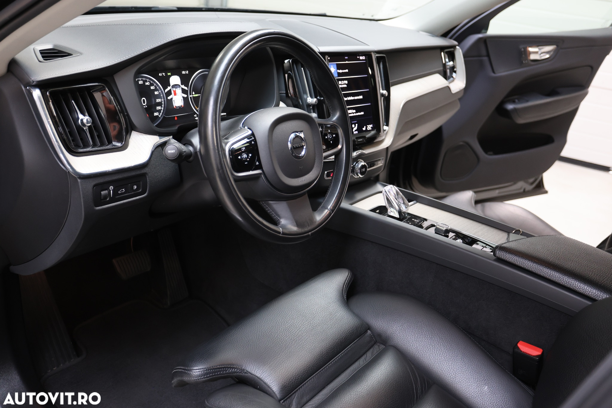 Volvo XC 60 Recharge T6 Twin Engine eAWD Inscription Expression - 24