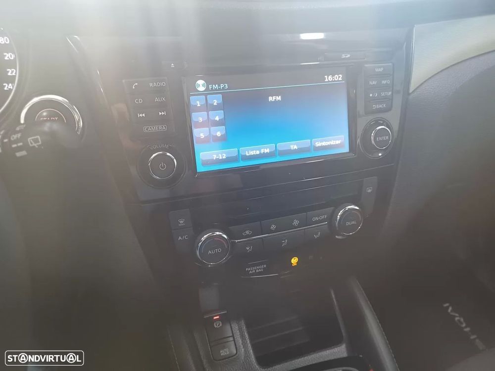 Nissan Qashqai 1.5 dCi N-Connecta J18 - 19