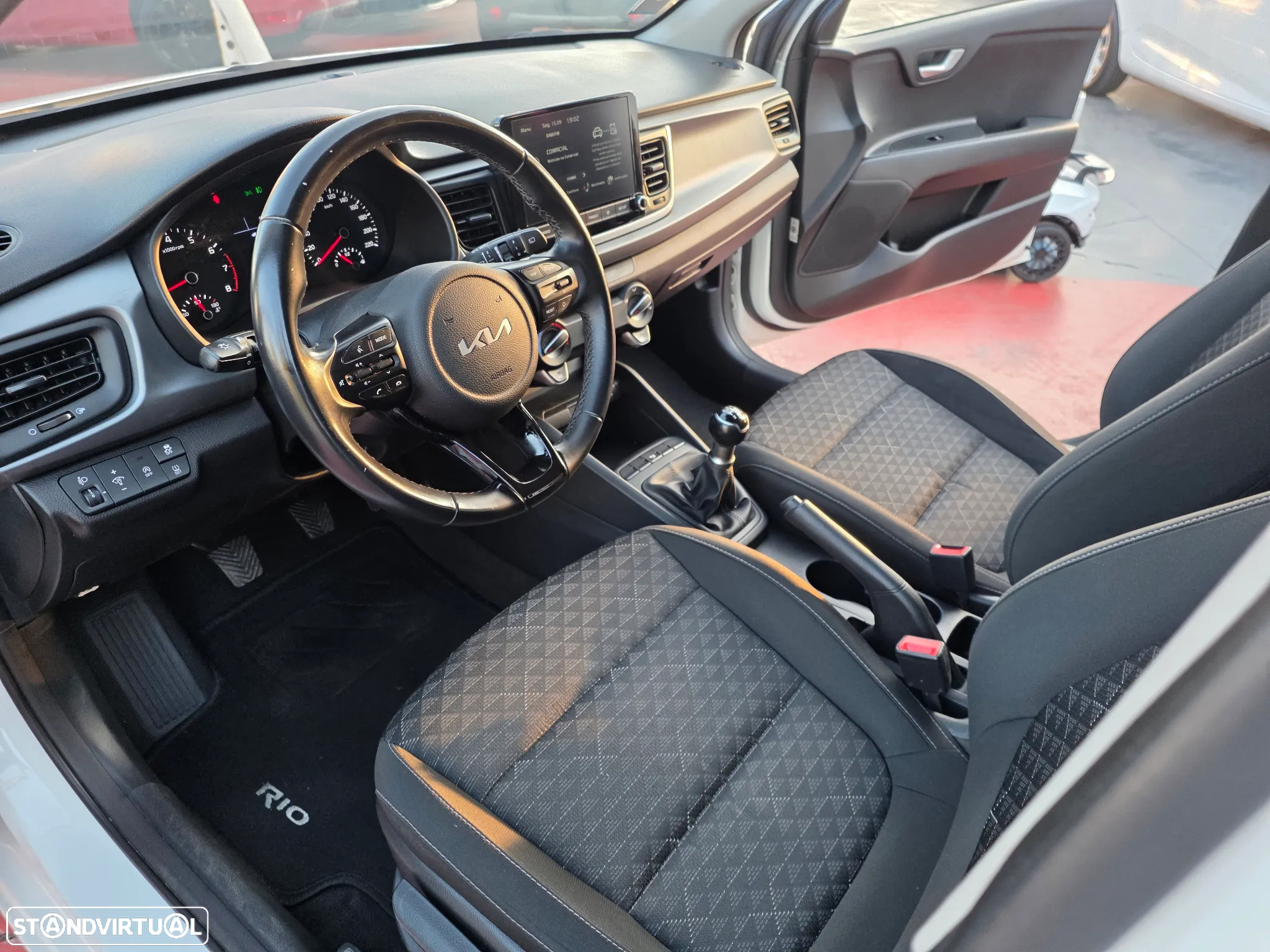 Kia Rio 1.2 CVVT Dynamic - 21