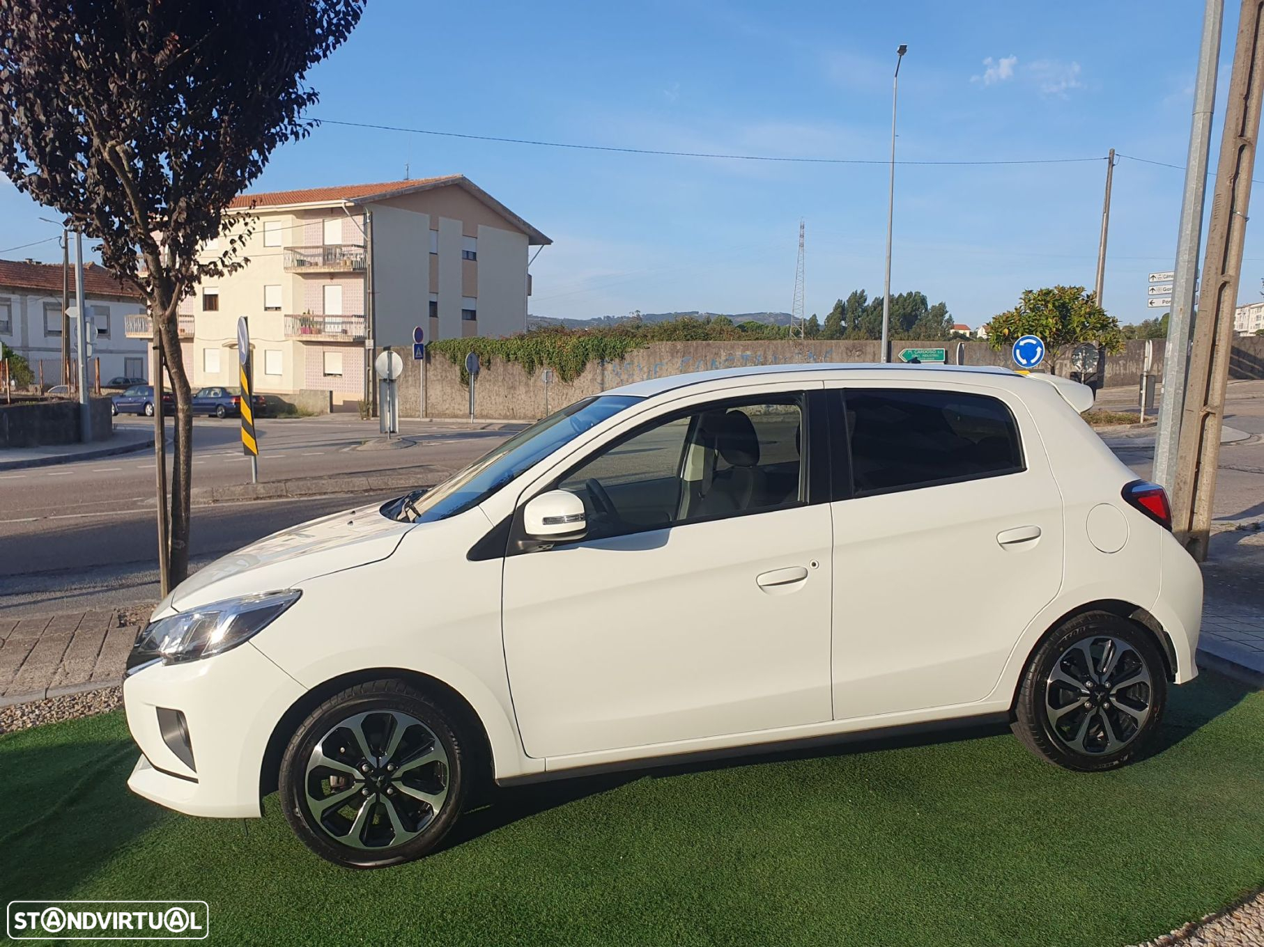Mitsubishi Space Star 1.2 Intense - 5