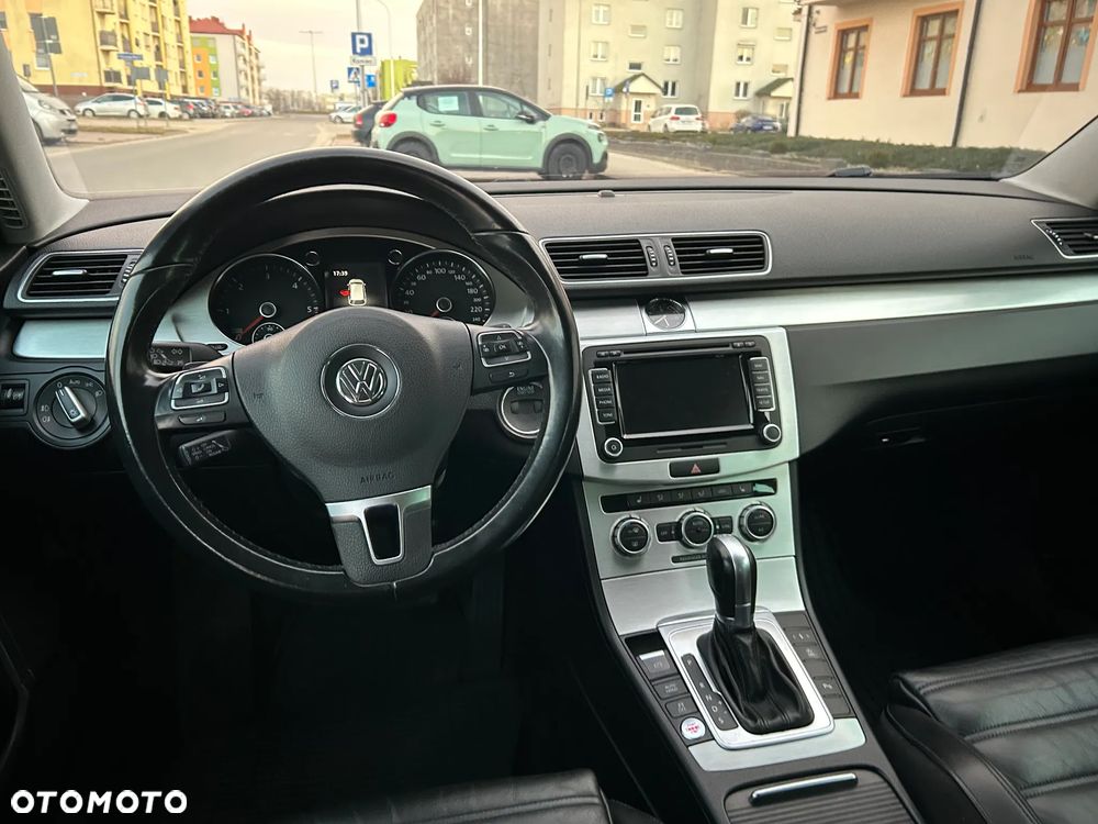 Volkswagen Passat 2.0 TDI Highline DSG - 10
