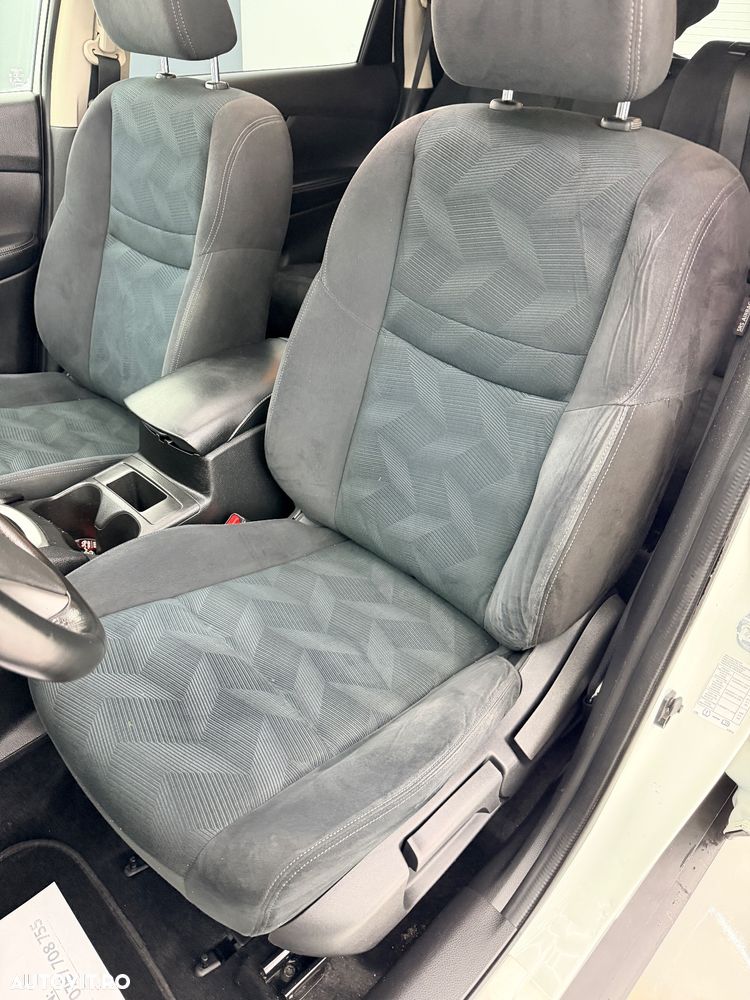 Nissan X-Trail 1.6 dCi N-Connecta - 14