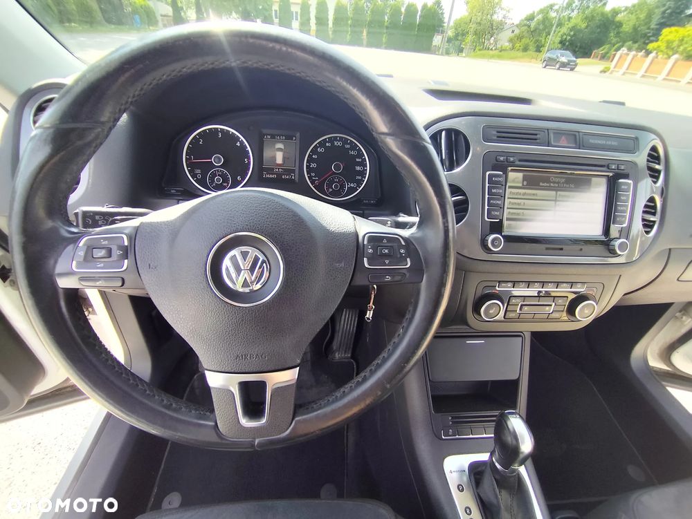 Volkswagen Tiguan 2.0 TDI DPF 4Motion BlueMotion Technology DSG Track & Field - 16