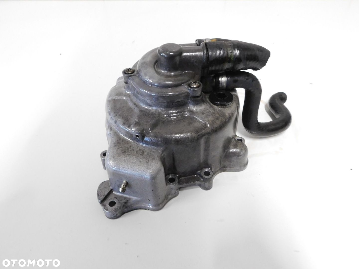 PIAGGIO VESPA GTS 125 POMPA WODY - 5