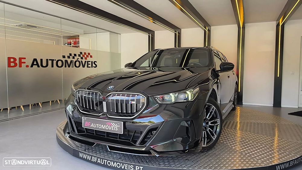 BMW 530 e Pack Desportivo M Pro - 18