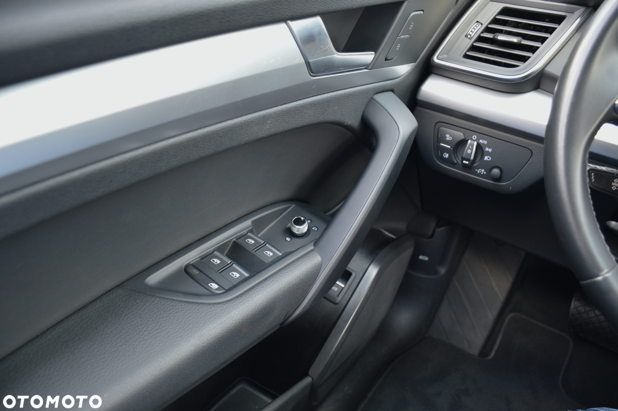 Audi Q5 2.0 TDI quattro S tronic design - 31