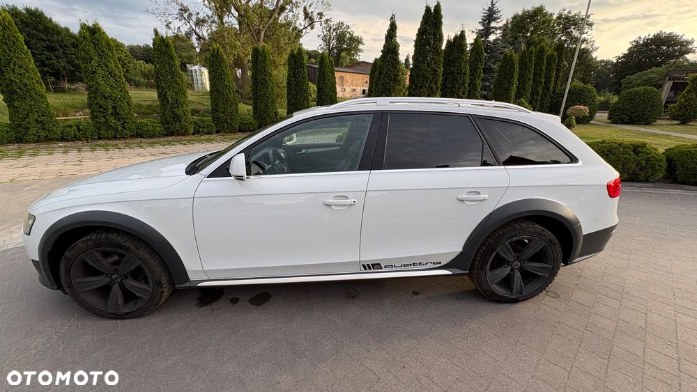 Audi A4 Allroad 2.0 TDI DPF S tronic - 4