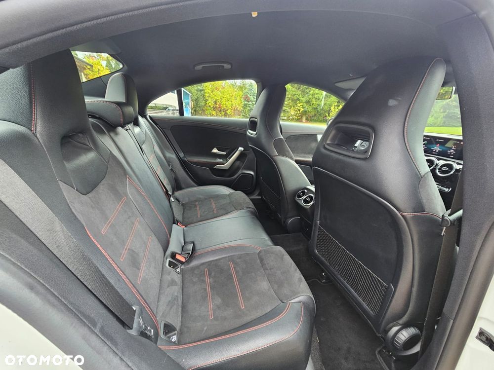 Mercedes-Benz CLA - 28