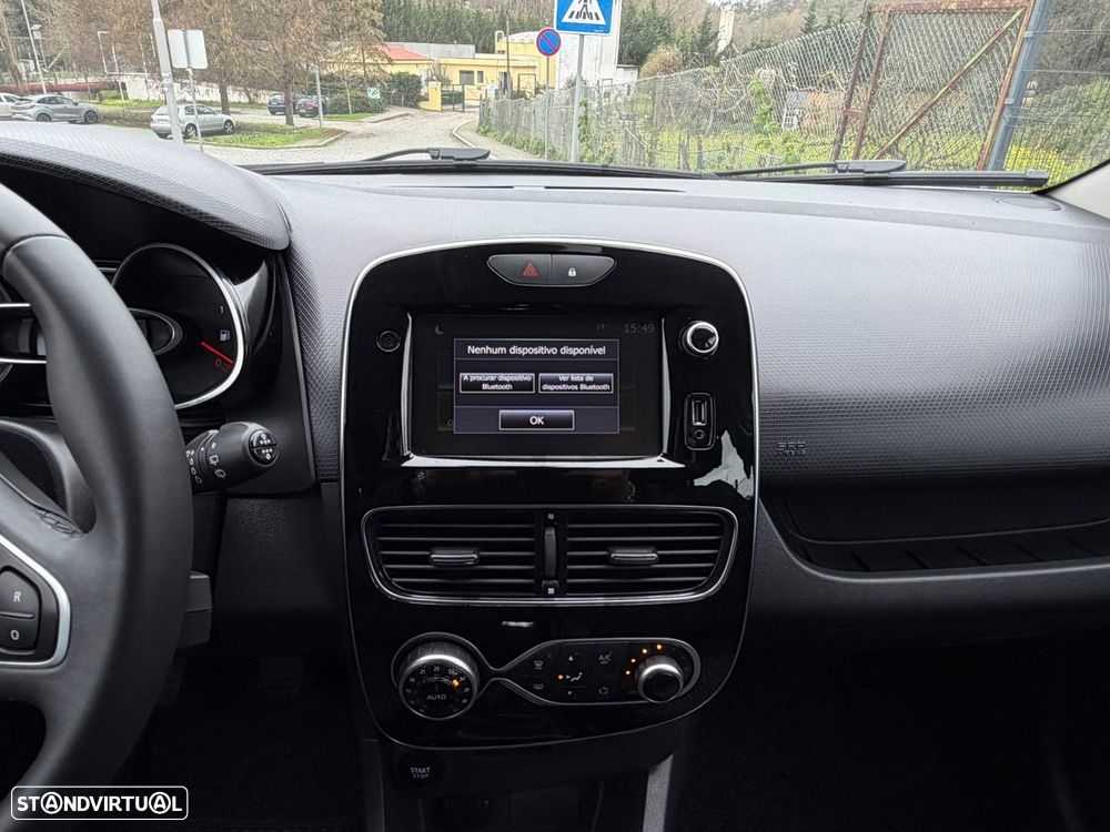 Renault Clio Sport Tourer - 25