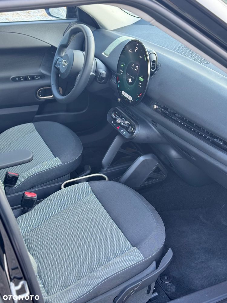 MINI Aceman E Essential Trim - 32