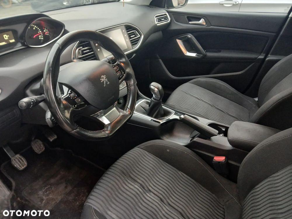 Peugeot 308 1.6 BlueHDi Active S&S - 12