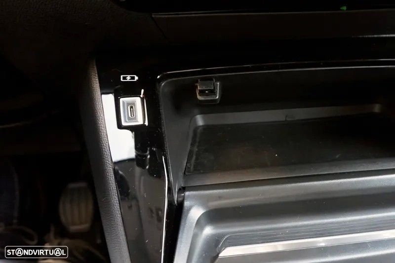 Peugeot 208 1.2 PureTech Allure Pack - 33