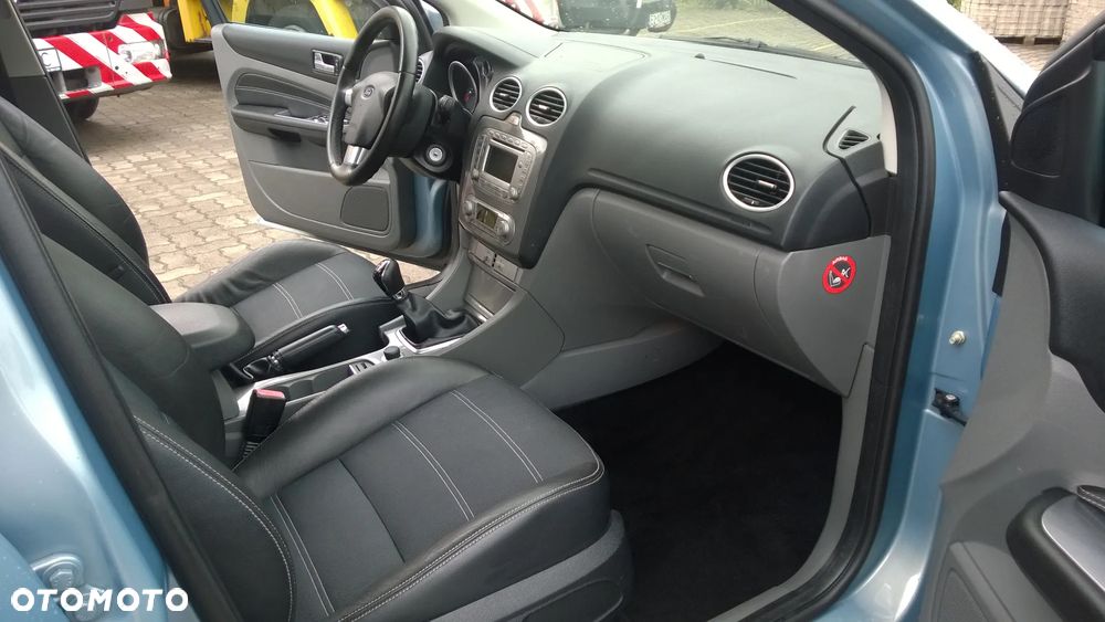 Ford Focus 1.6 FX - 12