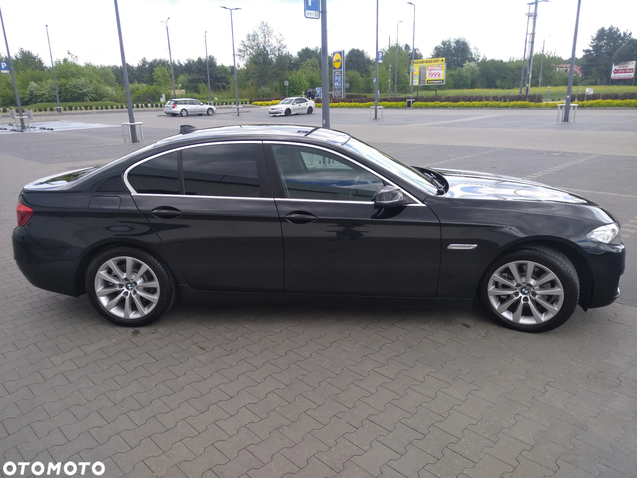 BMW Seria 5 520d xDrive - 22