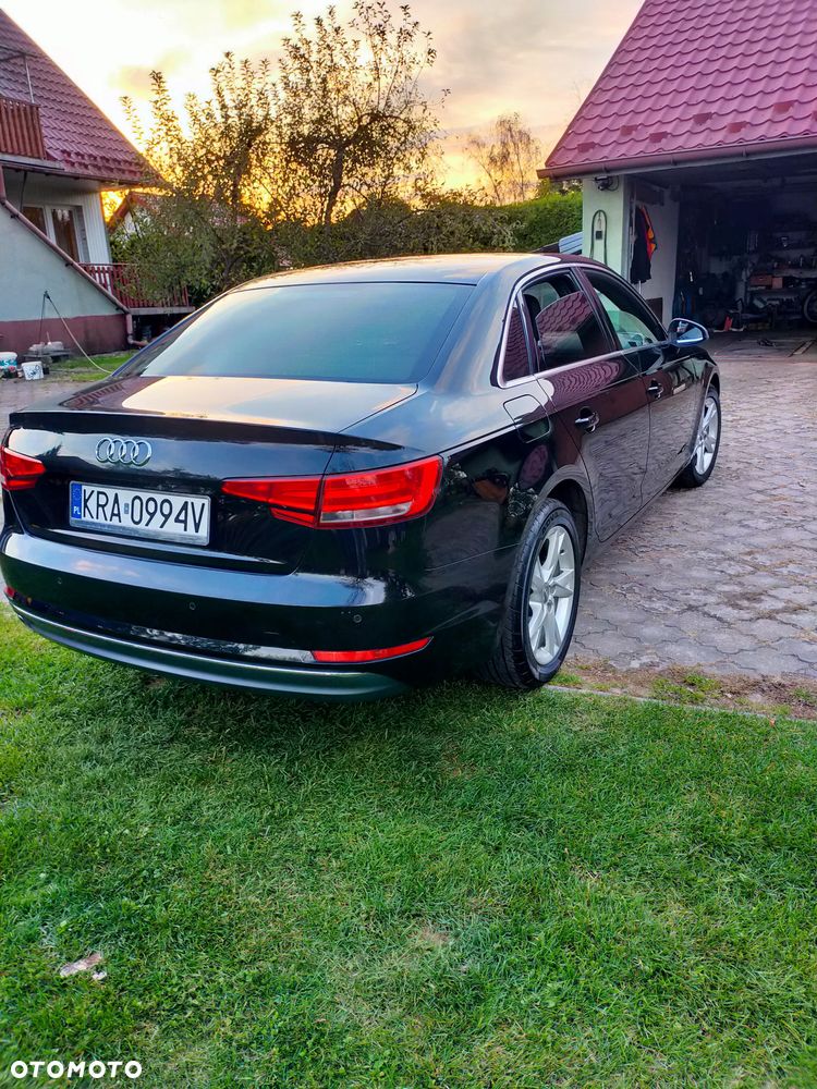 Audi A4 Limousine - 5
