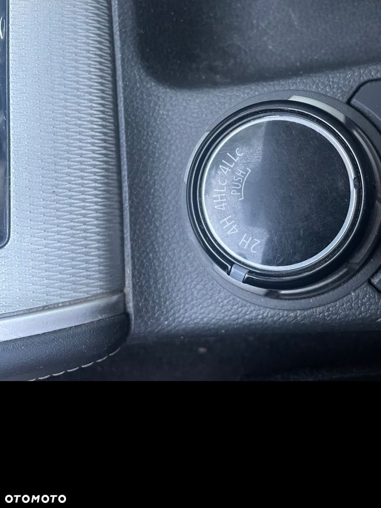 Mitsubishi L200 - 35