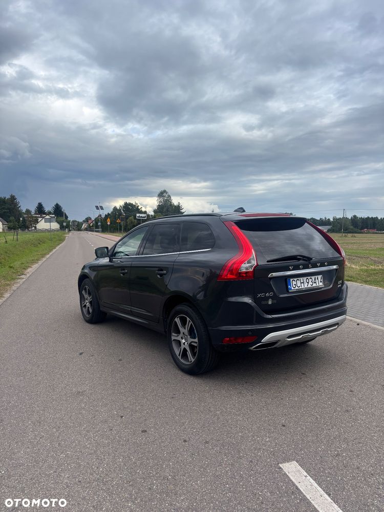 Volvo XC 60 - 4
