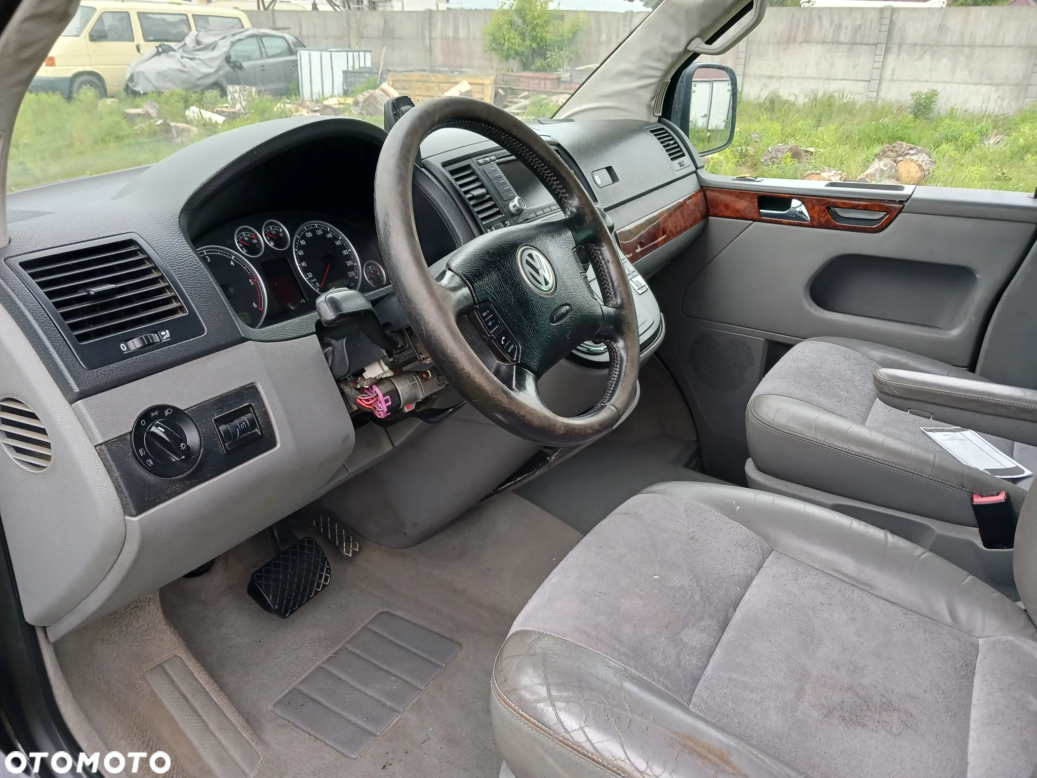 Volkswagen Multivan - 7