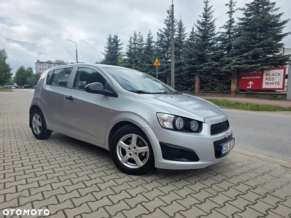 Chevrolet Aveo 1.2 LS - 28