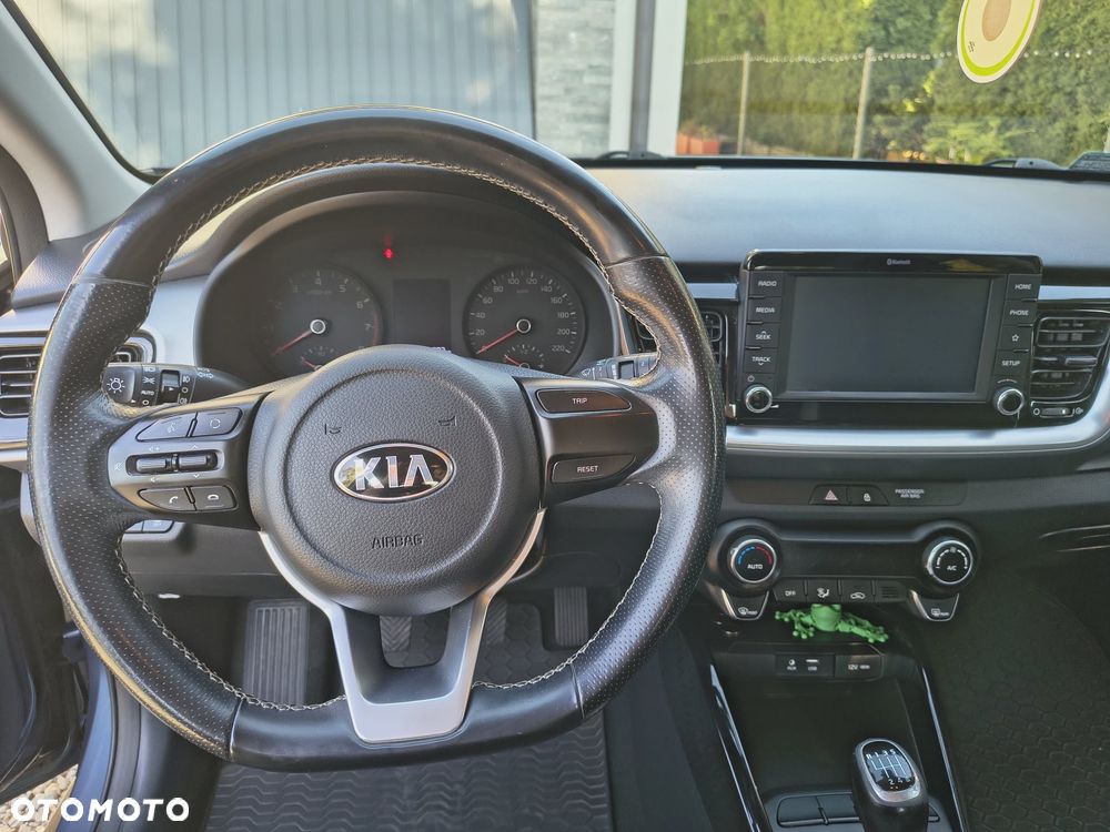 Kia Stonic 1.4 L - 13