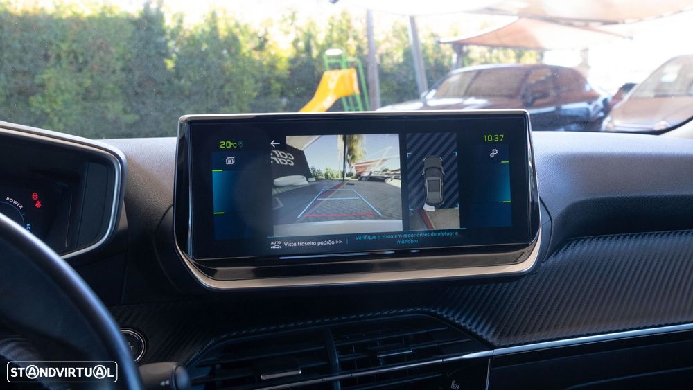 Peugeot e-2008 Allure - 6