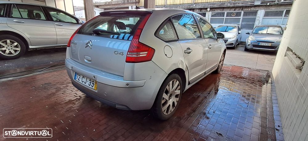 Citroën C4 1.6 HDi 110 SX - 12
