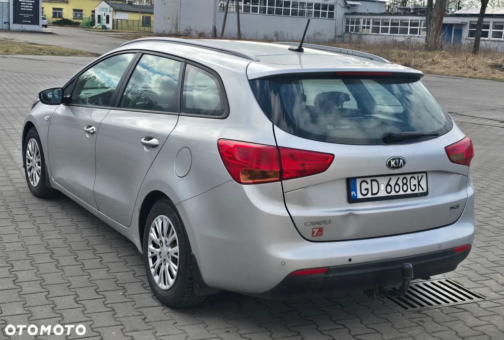 Kia Ceed 1.6 CRDi L - 6
