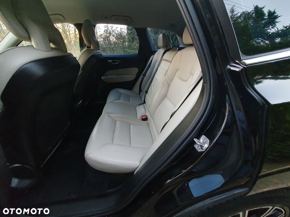 Volvo XC 60 D4 Geartronic Momentum - 11