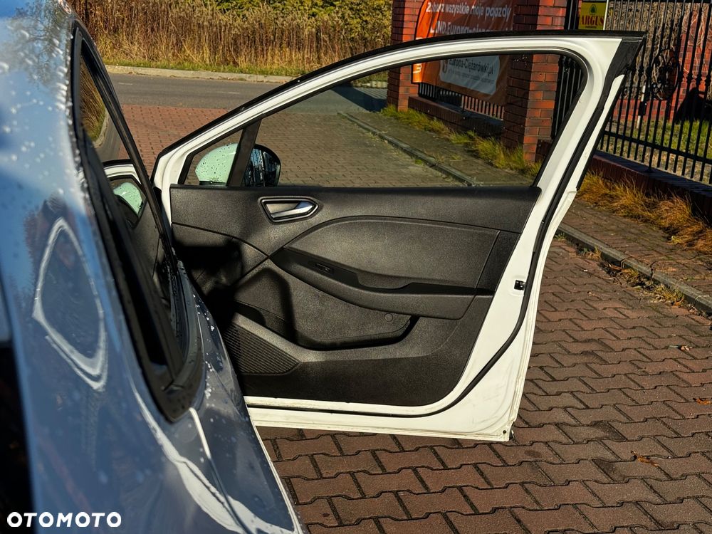 Renault Clio - 8