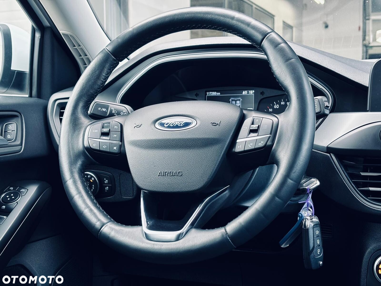 Ford Focus - 21